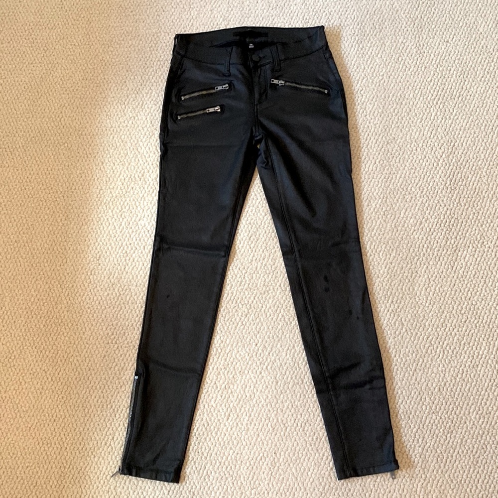 Harper Size 26 faux leather pants. Zipper detail. Pockets front and back. Skinny